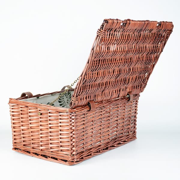 Picknickkorg - 4 personer - 22 stycken - flätad korg - 43x30x19cm