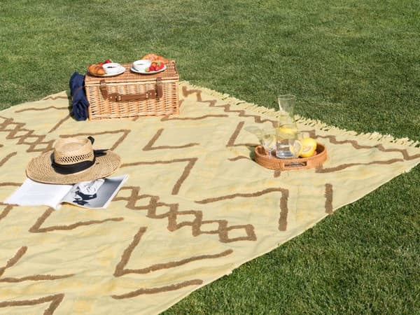Picknickfilt Gul Bomull 150 x 200 cm Handvävt Boho-mönster med Rem Picknickmatta Utomhus