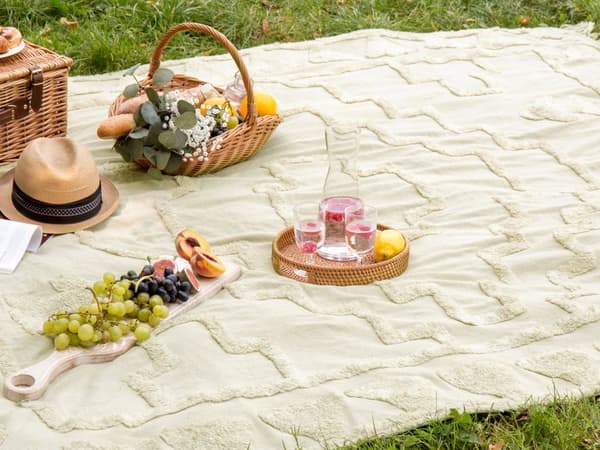 Picknickfilt Beige Bomull 150 x 200 cm Handvävt Boho-mönster med Rem Picknickmatta Utomhus