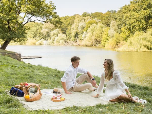 Picknickfilt Beige Bomull 150 x 200 cm Handvävt Boho-mönster med Rem Picknickmatta Utomhus
