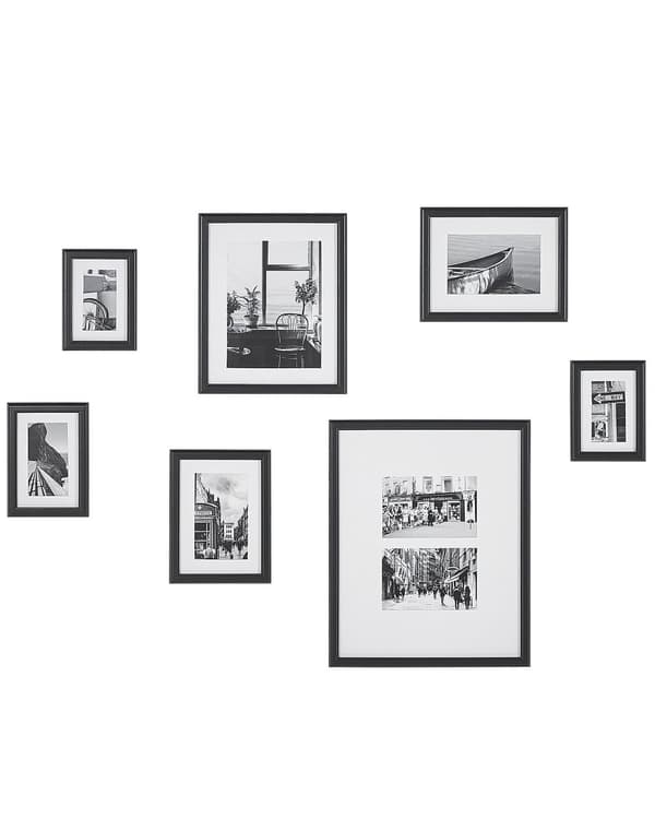 Set med 7 inramade foton Svart Olika storlekar Moderna Passpartout Väggdekoration Galleri Krokar