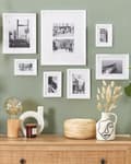 Miniatyrbilde 2 av 5: Sett med 7 Bilder i Rammer Hvitt Ulike Størrelser Moderne Dekor
