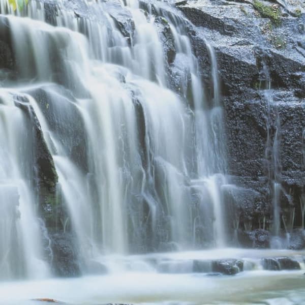 Komar fotomural Pura Kaunui Falls 368 x 254 cm 8-256