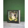 Miniatyrbild 1 av 4: Dekorativ träram med 3D-mönster - 24 x 24 x 6,5 cm - Toucan