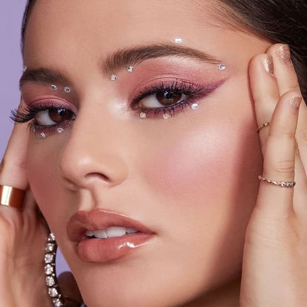 Kasvokorut / Itsekiinnittyvät Rhinestones - Face Gems