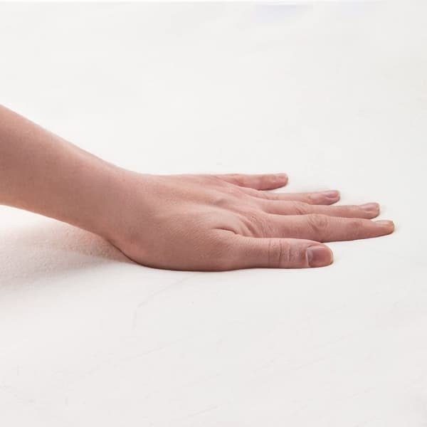 Cecotec 100% viscoelastic pillow of high adaptability and firmness.
