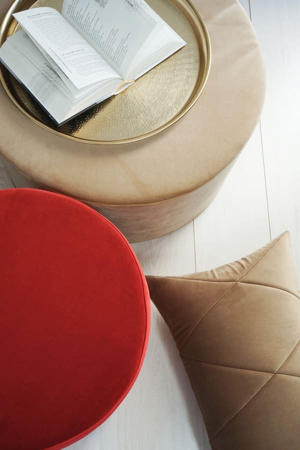 Beige velourpuff 45x35