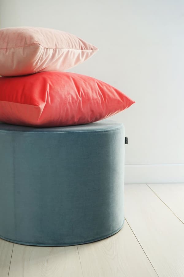 Velvet koralli koristetyyny 50x30