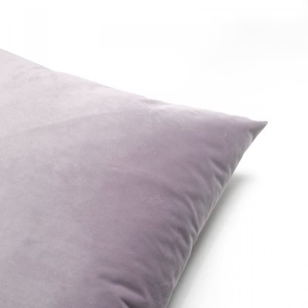 Sametti vaalean violetti koristetyyny 50x30