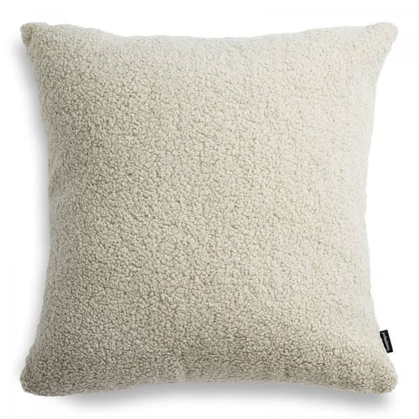 Hyggelig stor beige boucle pyntepude 50x50