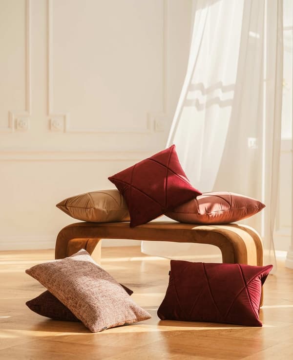 Touch dekorativ pude pink 45x45 MOODI