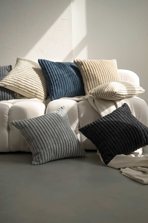 Cord beige prydnadskudde 50x30