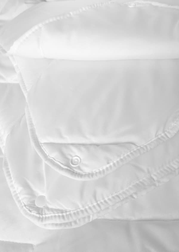 Sweet Dreams ''4 SEASONS''-täcke 140 x 200 cm (allergivänligt)