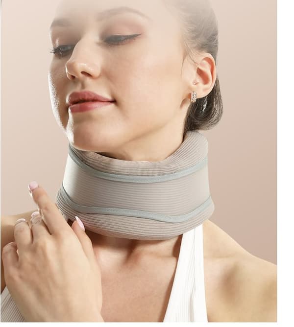 INF Ergonominen niskaa tukeva tyyny asennon korjaamiseen