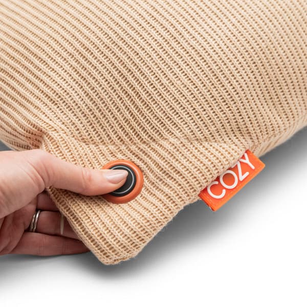 Kodikas Una Neulottu Lämmitystyyny - 45x45 - 5000mah - Beige