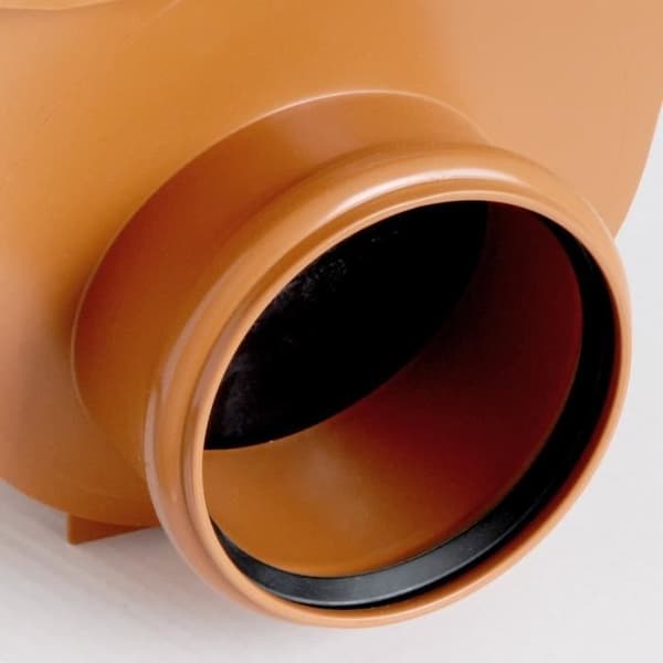 Första Plast nro110 en backventil i PVC med o-ringar, röd, diameter 110 mm - NRO110A