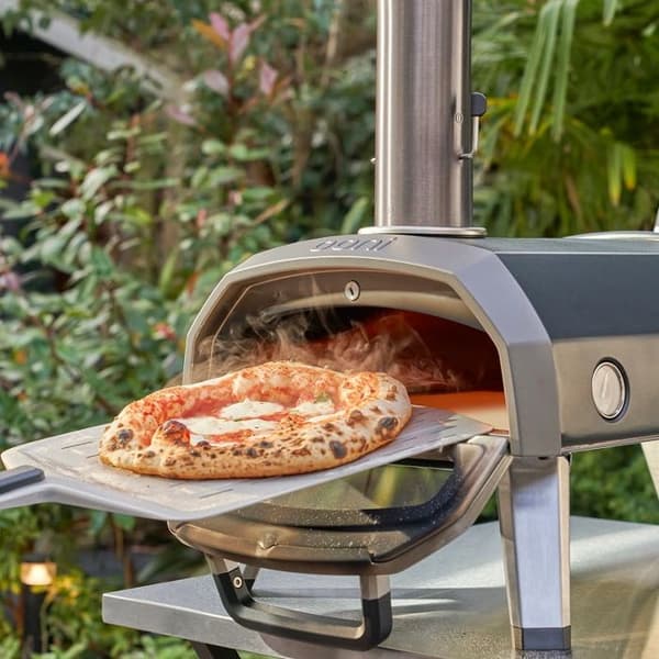 Pizzaugn - OONI - Karu 2 - Multibränsle - Max temperatur 500°C - Yta 33,7x33,7 cm