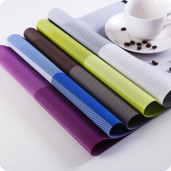 Set med 4 tvättbara PVC bordstabletter Halkfri Slitbeständig Värmebeständig 45cmx30cm (grå)