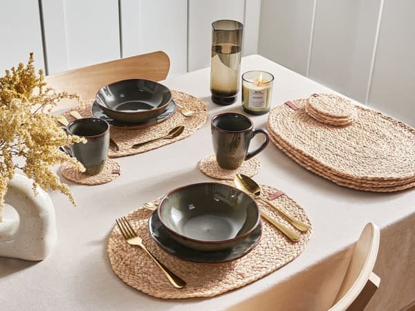 Sett med 12 spisebrikker og glassbrikker Natur Jute 30 x 40/10 x 12 cm Oval form Håndlaget Bohemsk stil Bordtekstiler Spisestue Kjøkken