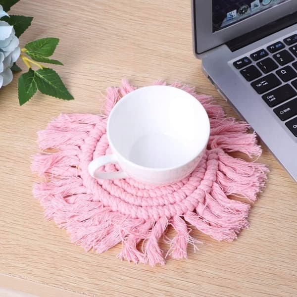 Virkad koppunderlägg 4 st med inskription COFFEE Base KOŁO 10cm