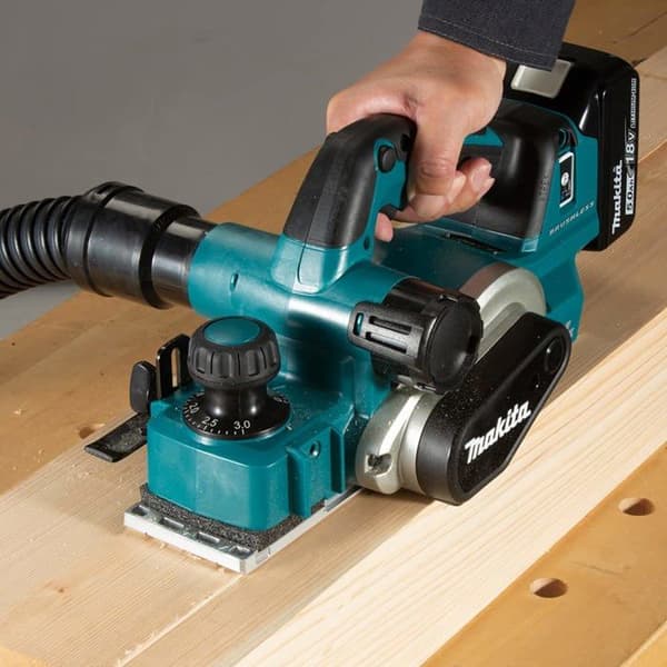 Hyvel MAKITA DKP181Z 18V Li-Ion 82mm (bar maskin)