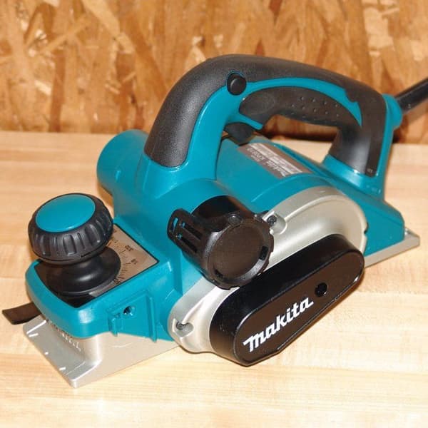 Elhyvel - Makita - KP0810 - 82mm - 850W - Justerbar spånutkast