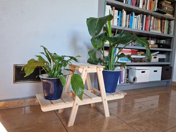Mångnivå blomsterställning 3-hyllor RKA /45x74x25/ Naturlig