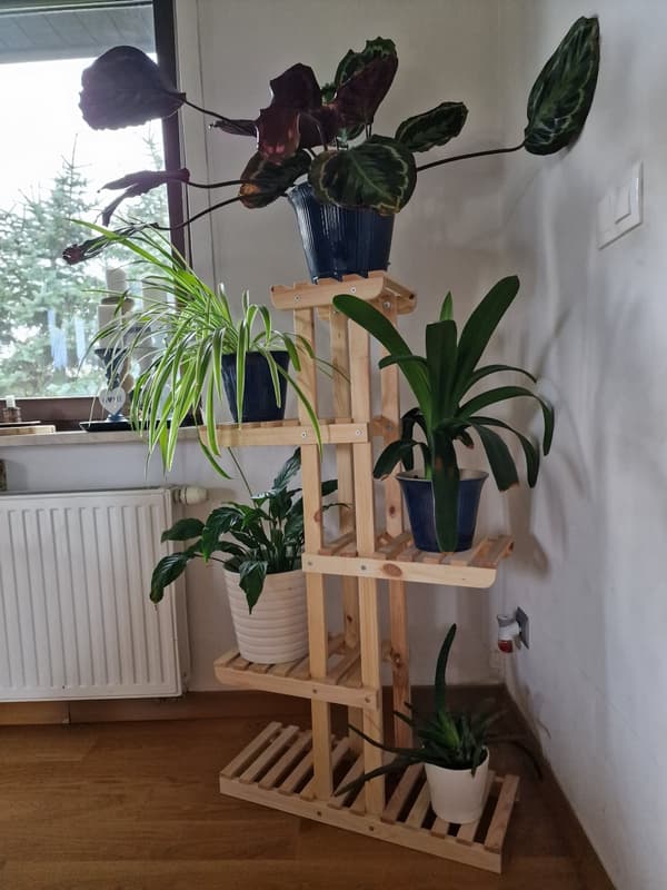 Monitasoinen kukkaruukku 6-hyllyinen RKA /117x68x25/ Ruskea patinoitu