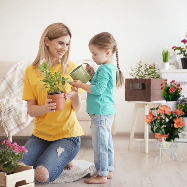 Relaxdays Blomstrappa i metall 3 våningar blomkrukhållare Rund växthylla Dekoration H: 40 cm, Vit
