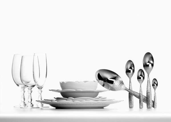Alessi Tallrik - MW01/1 - Klädd vit porslinstallrik med präglad dekoration, set med 4 delar, vit