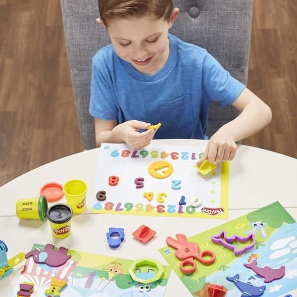 PLAY-DOH - Skollåda i modelllera med 10 krukor à 56 g vardera