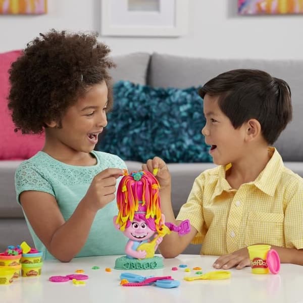 PLAY-DOH - Trolls 2: World Tour - Poppy Rainbow Hair - leksak med 6 färger av deg - Hjältarna