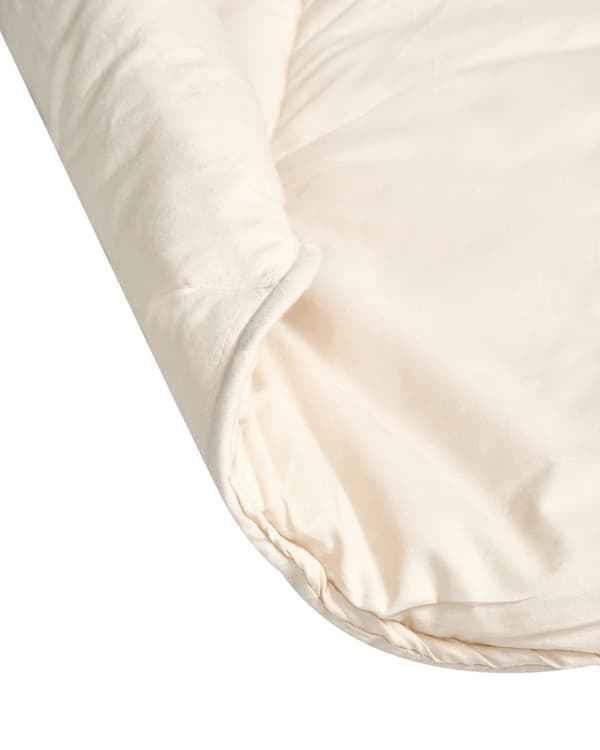 Lekematte i Off White Bomullsdekke Bladformet Vattert 110 x 110 cm Tilbehør til Barnerommet