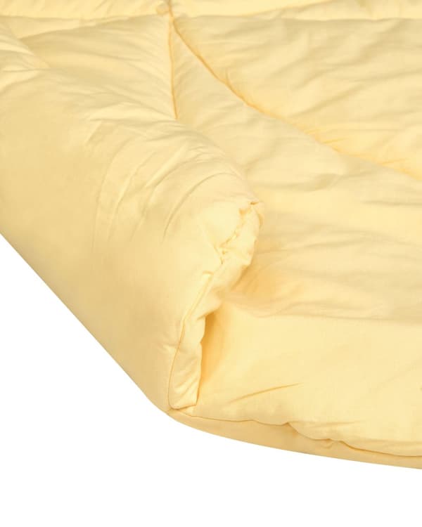 Aktivitetstæppe Gul Bomuld 110 x 110 cm Legetæppe til Baby Quiltet Legemåtte Firekløver Form Tumletæppe Aktivitetmåtte Hygge