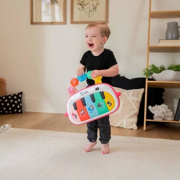 BABY EINSTEIN Lekmatta för spädbarn flicka 4-i-1 -Kickin’ Tunes- piano leksak, båge med sensoriska leksaker, flerspråkig
