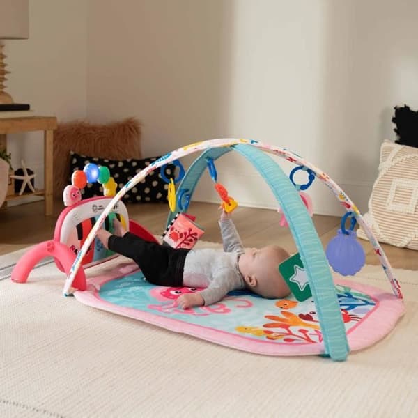 BABY EINSTEIN Lekmatta för spädbarn flicka 4-i-1 -Kickin’ Tunes- piano leksak, båge med sensoriska leksaker, flerspråkig