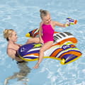 Miniatyrbild 3 av 3: Bestway Uppblåsbar Rymdfarkost med Handtag och Vattenpistol 117x107 cm +3 År Strand och Pool 41503