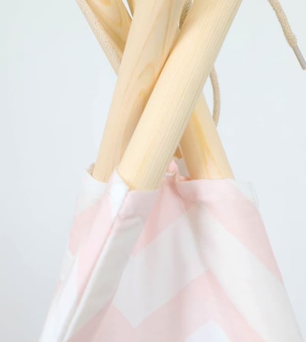 Tipi-teltta - leikkiteltta lattiamatolla ja tyynyillä - pinkki - siksak