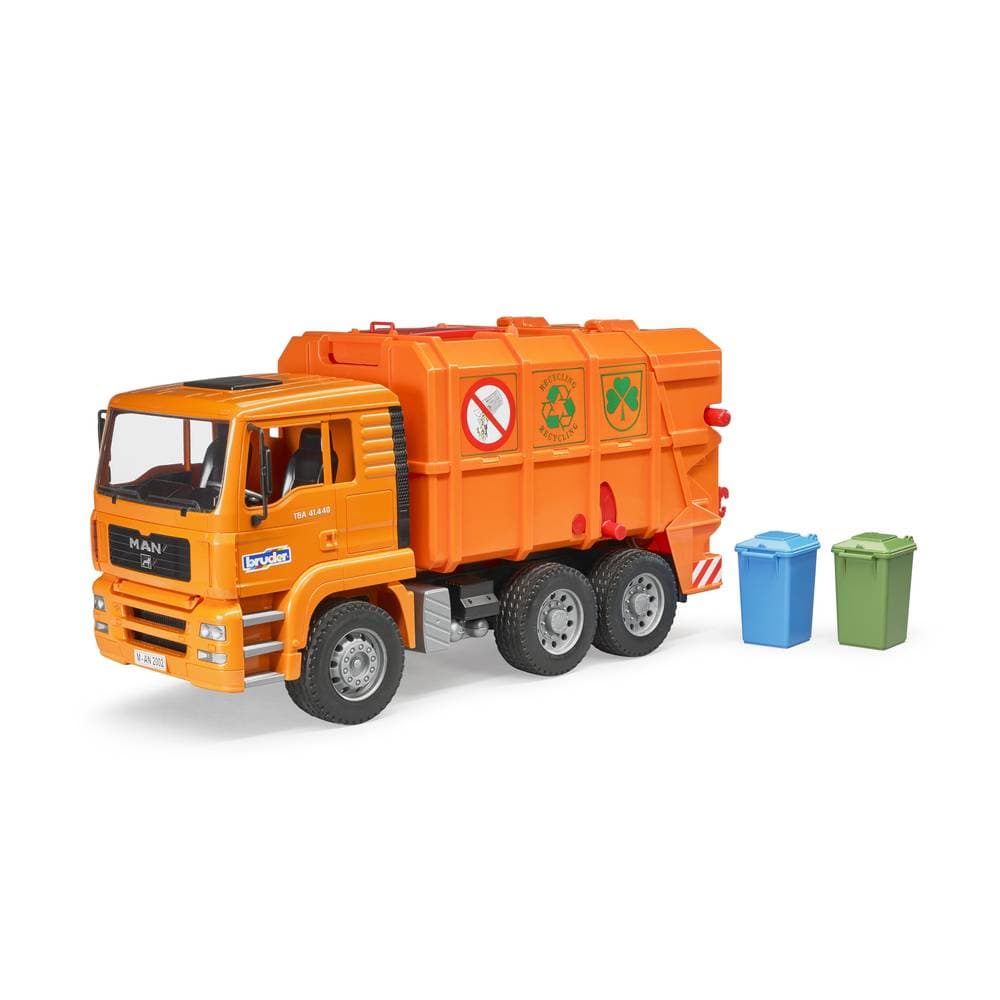 Bruder MAN TGA sopbil med inmatning bakifrån orange