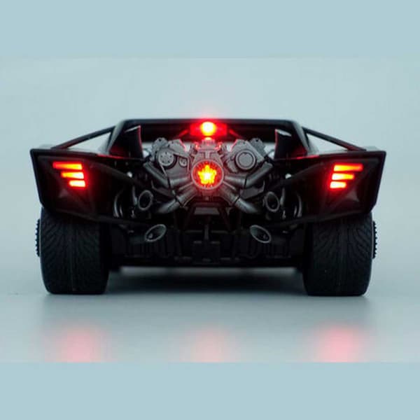 Jada Batmobo Med Lys Og Figur Metal 1:18 ´´the Batman´´ Sort