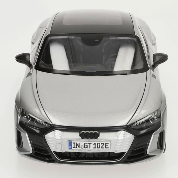 Car Bburago GT-Audi RS E-TRON GT 2022 1:18