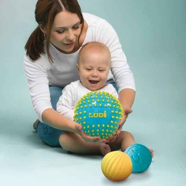 Blue Sensory Ball - LUDI - For Baby - Mjuk och lätt plast