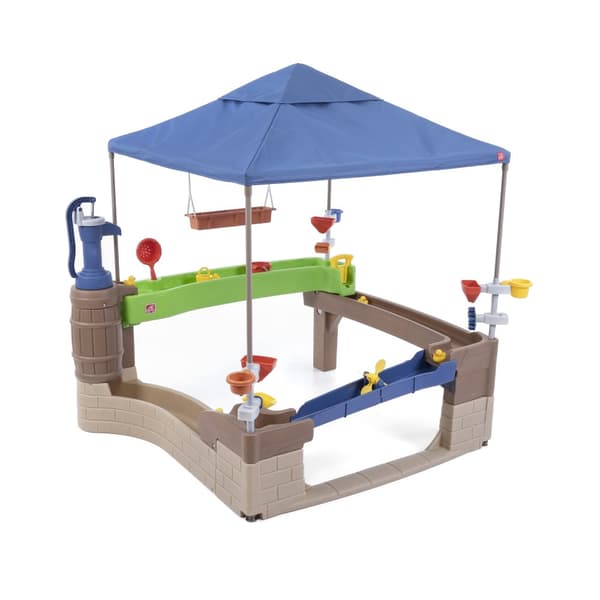 Step2 Pump &amp; Splash Shady Oasis lekhus med vattenleksaker | Uteplats i plast för barn med vattenpump, vattenbord och tillbehör