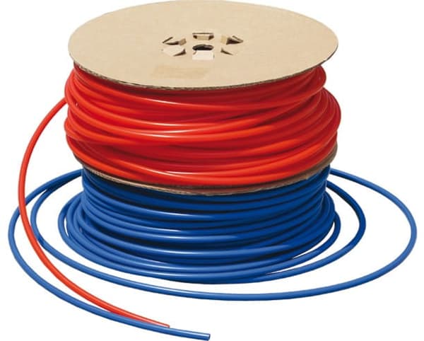 Halvstiv polyethylenslange 12 mm Halvstiv polyethylenslange 12 mm rød