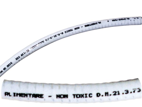 Forstærket vand- og spildevandsrør 25, 38 mm PVC Forstærket vand- og spildevandsrør 38 mm