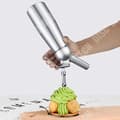 Miniatyrbild 3 av 4: Siphon för professionell Chantilly-grädde i aluminium 500 ml varmt eller kallt, paket med 3 spritstullar, köksrecept för mousse och chantilly.