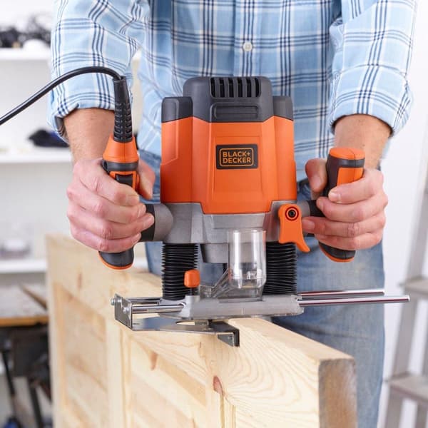 Karanjyrsin Black+Decker KW1200E 1200W 8000 - 28000 RPM