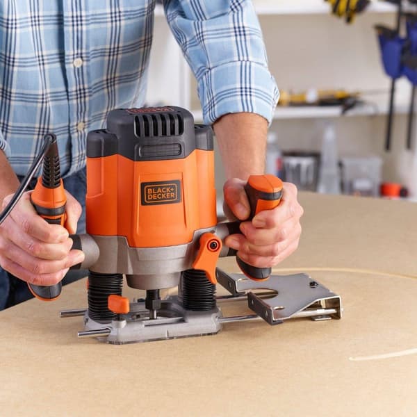 Karanjyrsin Black+Decker KW1200E 1200W 8000 - 28000 RPM