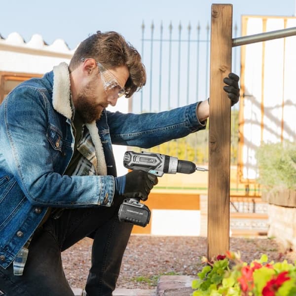Cecotec Drill driver with 24 V and 2000 mAh battery, 4-pole DC 775 motor, 0-400/ 0-1550 rpm no-load speed, with a 0-6000 / 0-22500 bpm impact ratio,