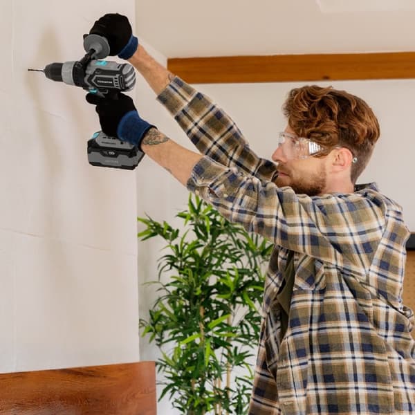 Cecotec Drill driver with 20 V and 4000 mAh battery, DC Brushless 4819 motor, 0-550/ 0-2000 rpm no-load speed, with a 0-550 / 0-2000 bpm impact ratio